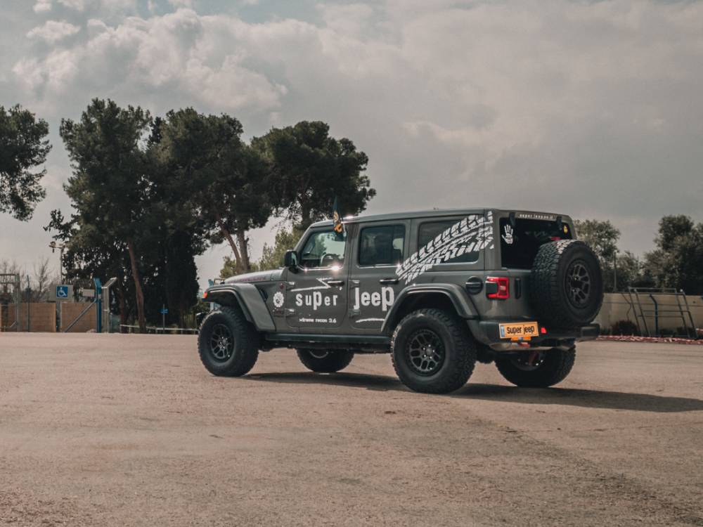 shutterstock_image (4)