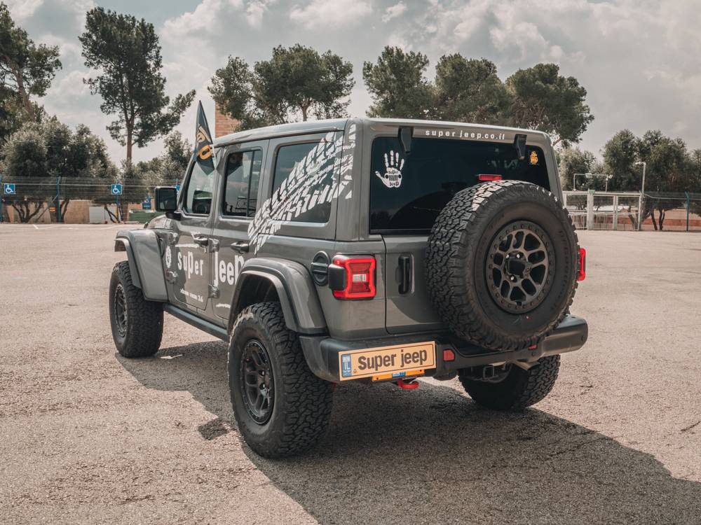 shutterstock_image (6)