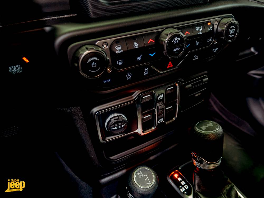 shutterstock_image - 2022-08-14T094516.950