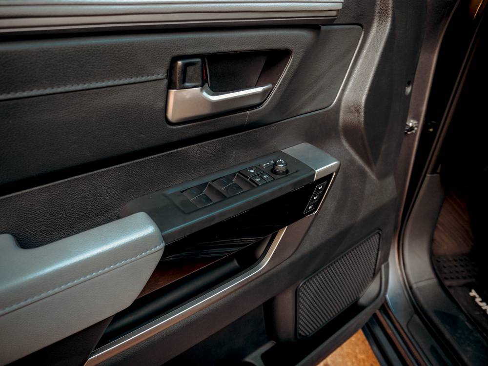 shutterstock_image - 2022-11-15T145211.589