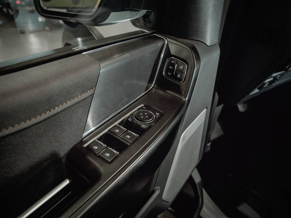 shutterstock_image - 2022-09-28T110716.231