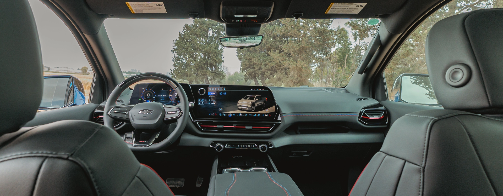 Chevrolet Silverado EV RST - דשבורד ומסך מולטימדיה