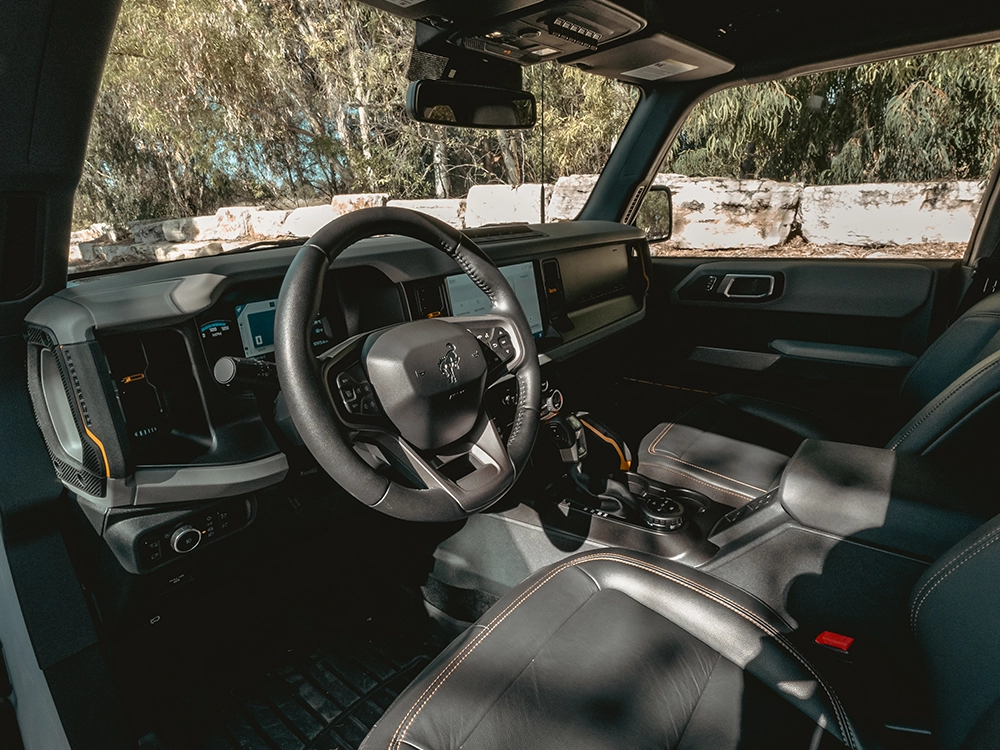 Ford Bronco Badlands Sasquatch Package - תא נהג