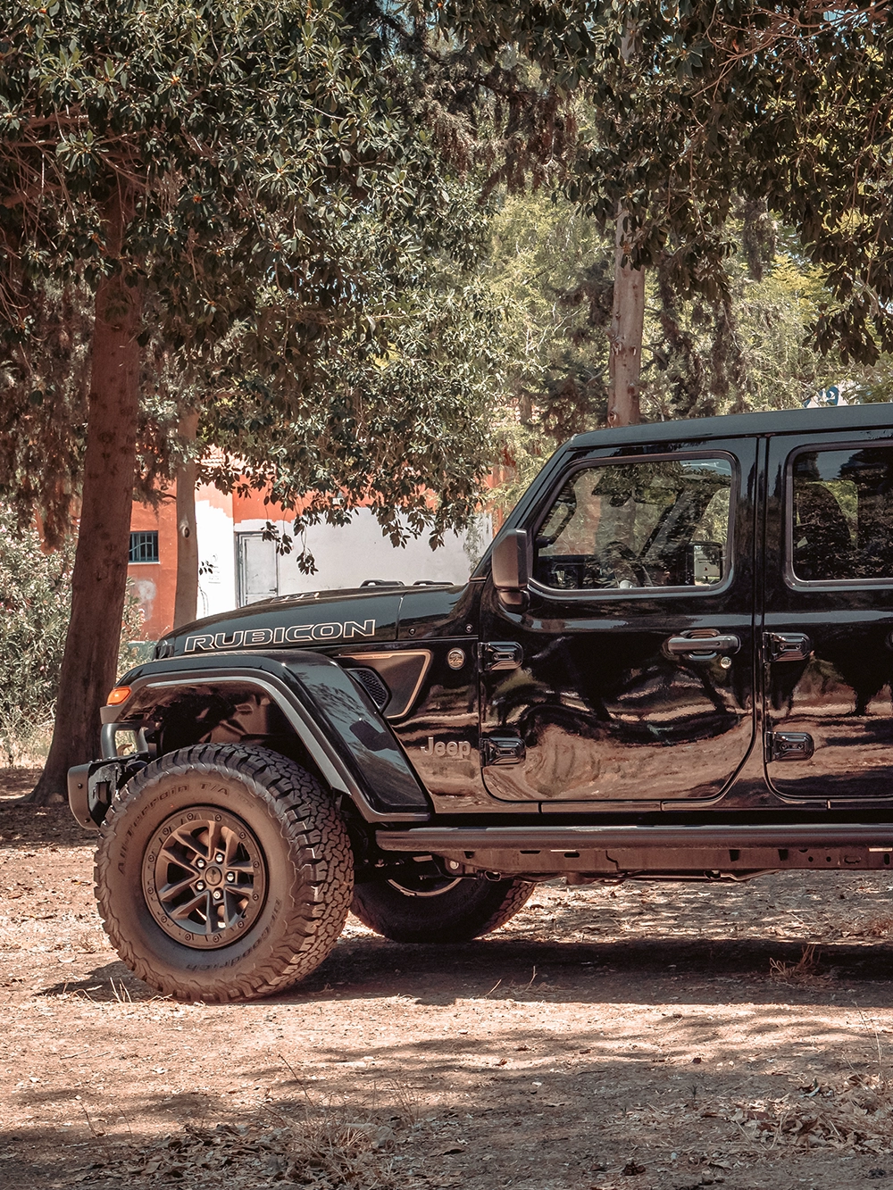 Jeep Wrangler Rubicon 392 Final Edition 2025 - תקריב ג'אנט וצמיג