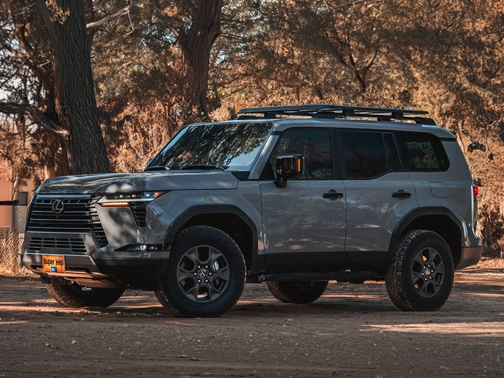 Lexus GX 550 Overtrail - מבט צד - מובייל