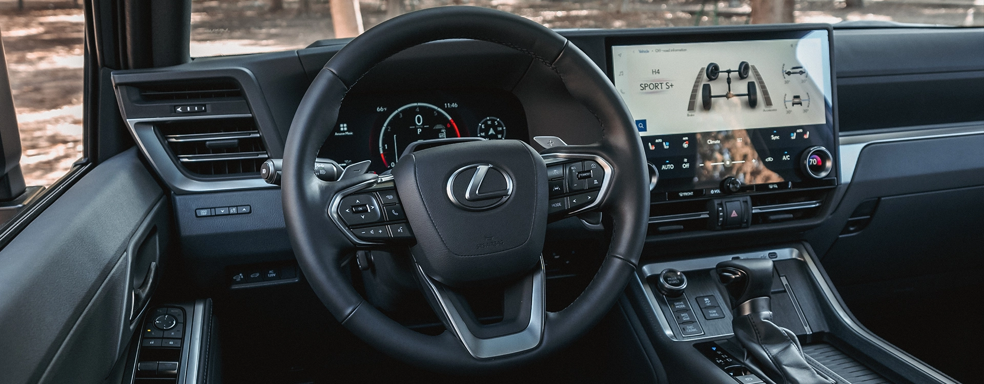 Lexus GX 550 Overtrail - דשבורד ומסך מולטימדיה