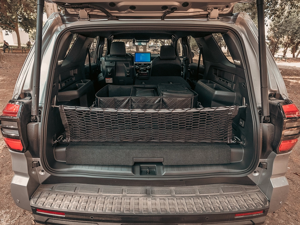 Toyota 4Runner TRD Off-Road Premium Hybrid - תא מטען פתוח