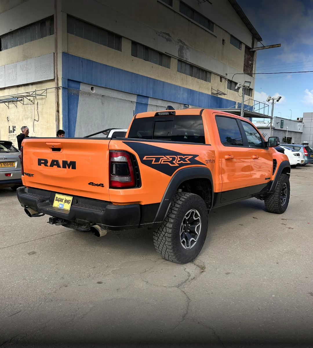 dodge-ram-1500-trx-level-2-04