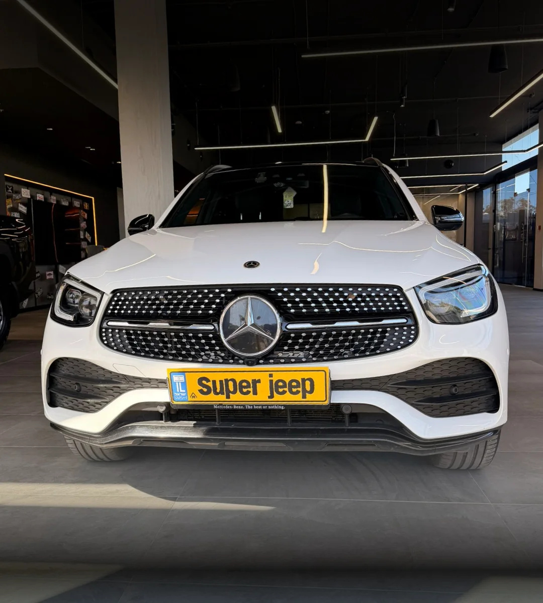 mercedes-benz-glc-300e-amg-2021-01