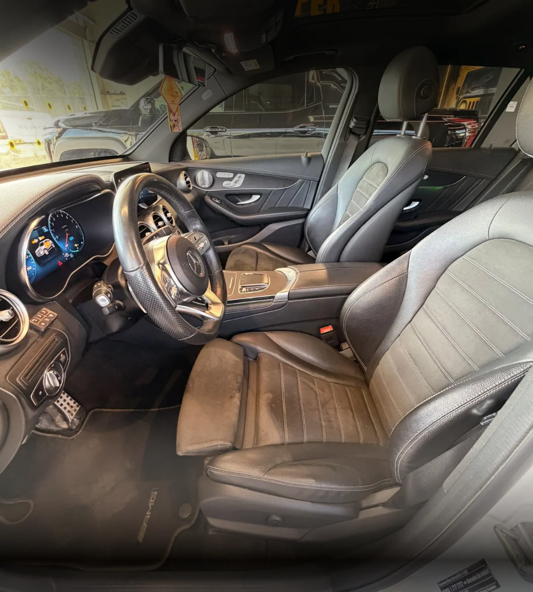 mercedes-benz-glc-300e-amg-2021-06