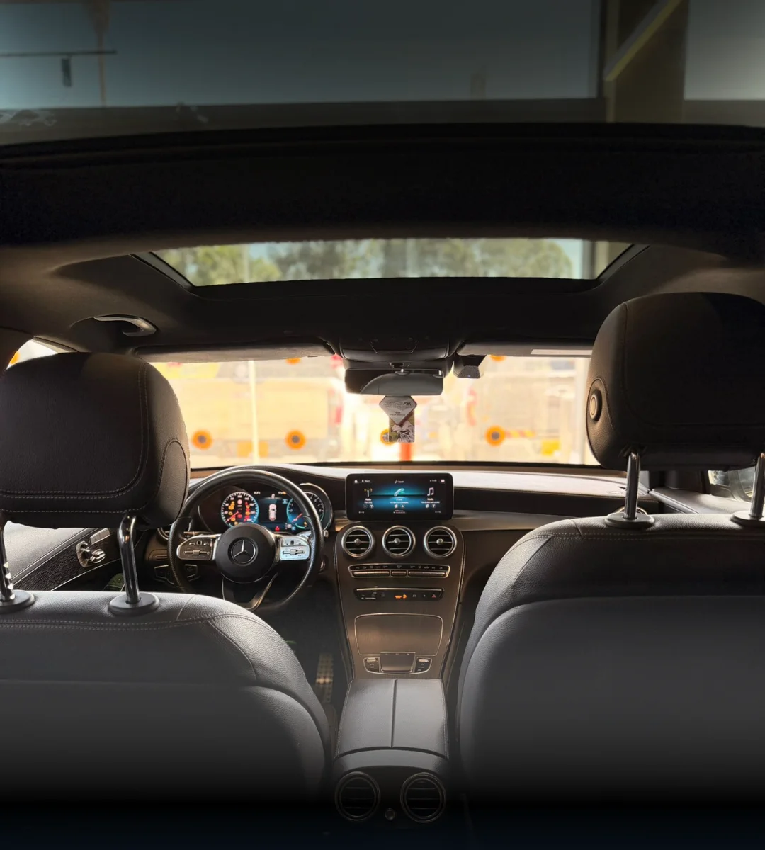 mercedes-benz-glc-300e-amg-2021-07