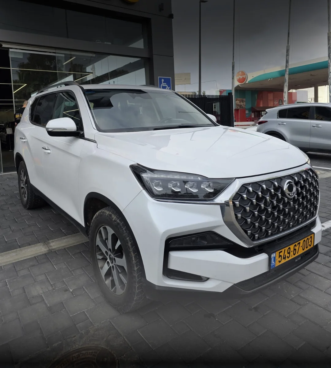 ssangyong-rexton-premium-01