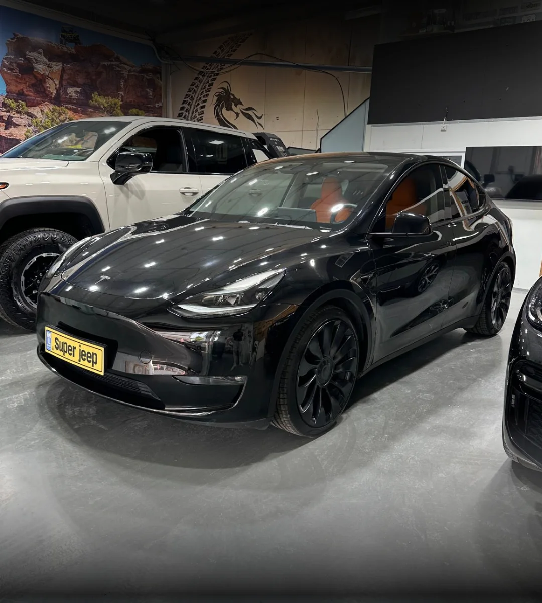 tesla-model-y-performance-03