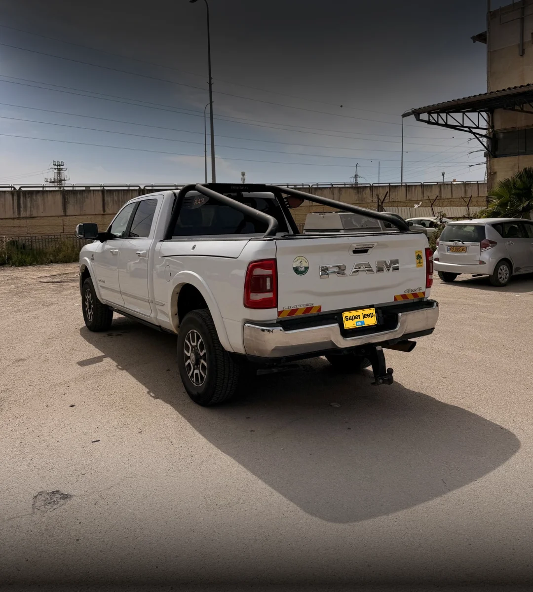 dodge-ram-2500-laramie-2023-05