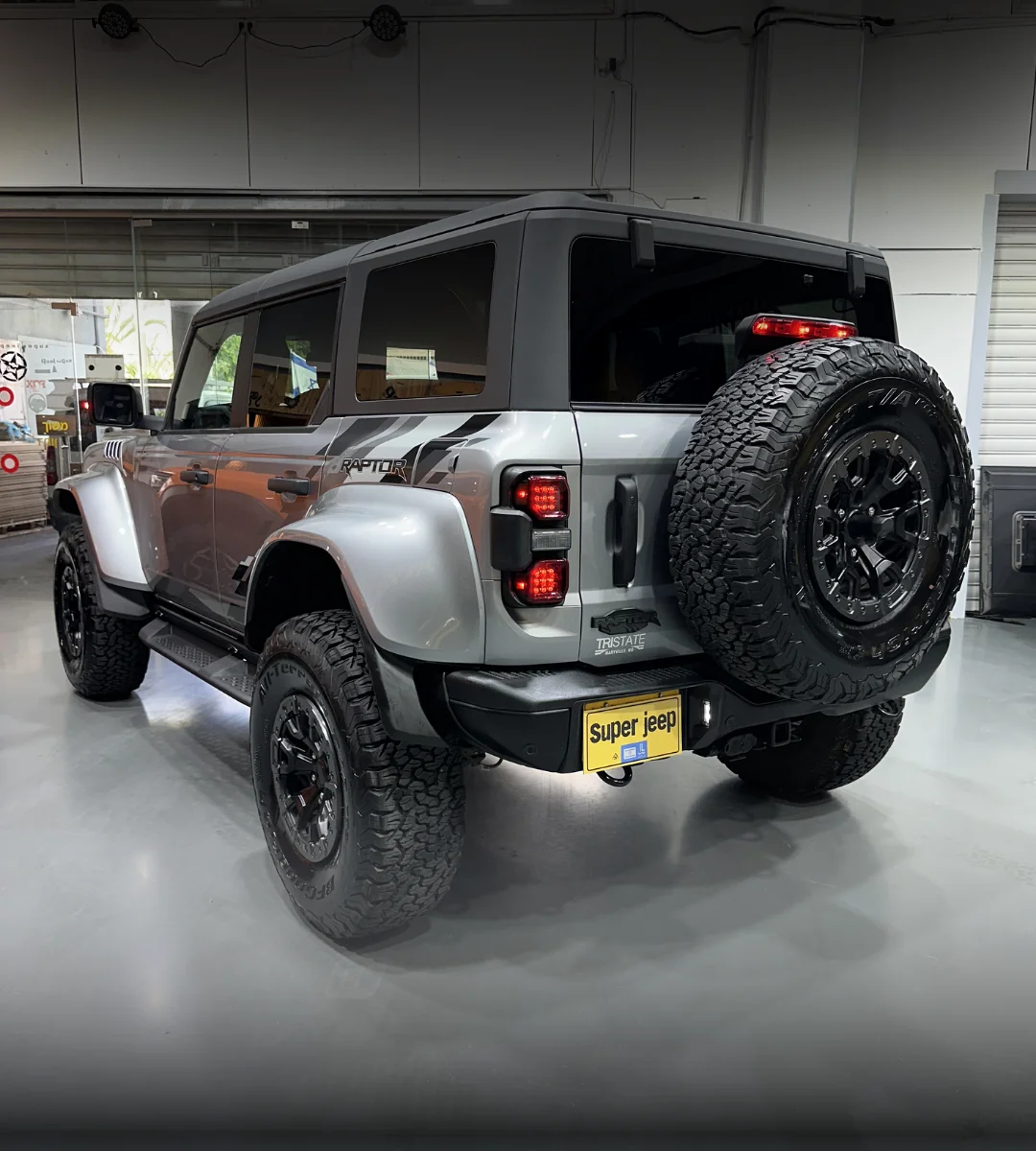 ford-bronco-raptor-2025-06