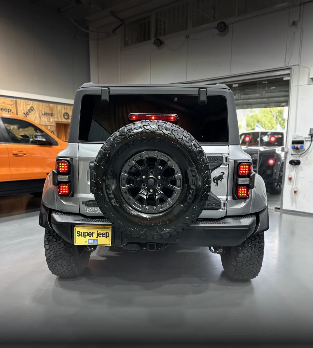 ford-bronco-raptor-2025-08