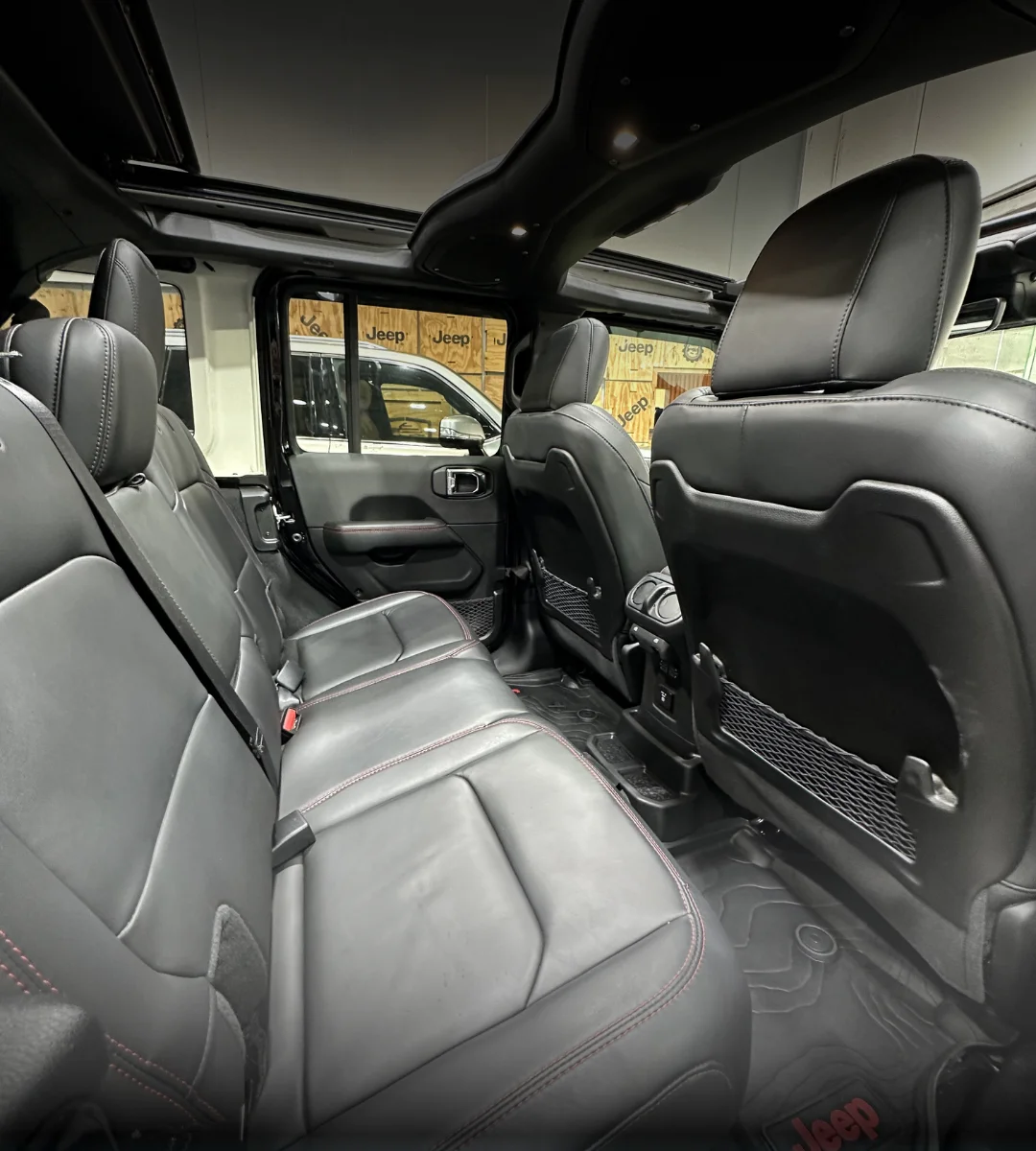 jeep-wrangler-rubicon-x-2026-09