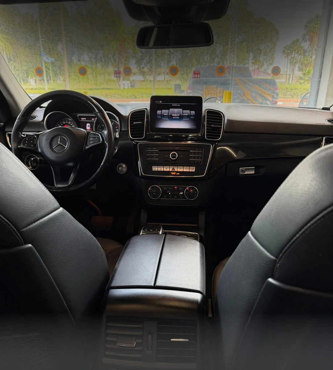 mercedes-benz-gle-500e-4matic-2018-08