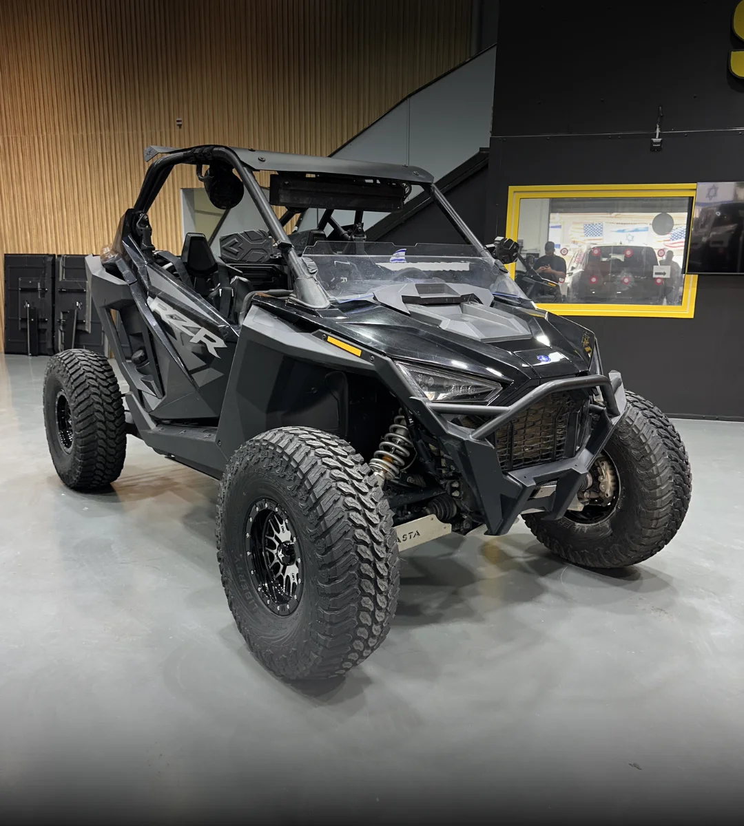 polaris-rzr-pro-xp-2023-06