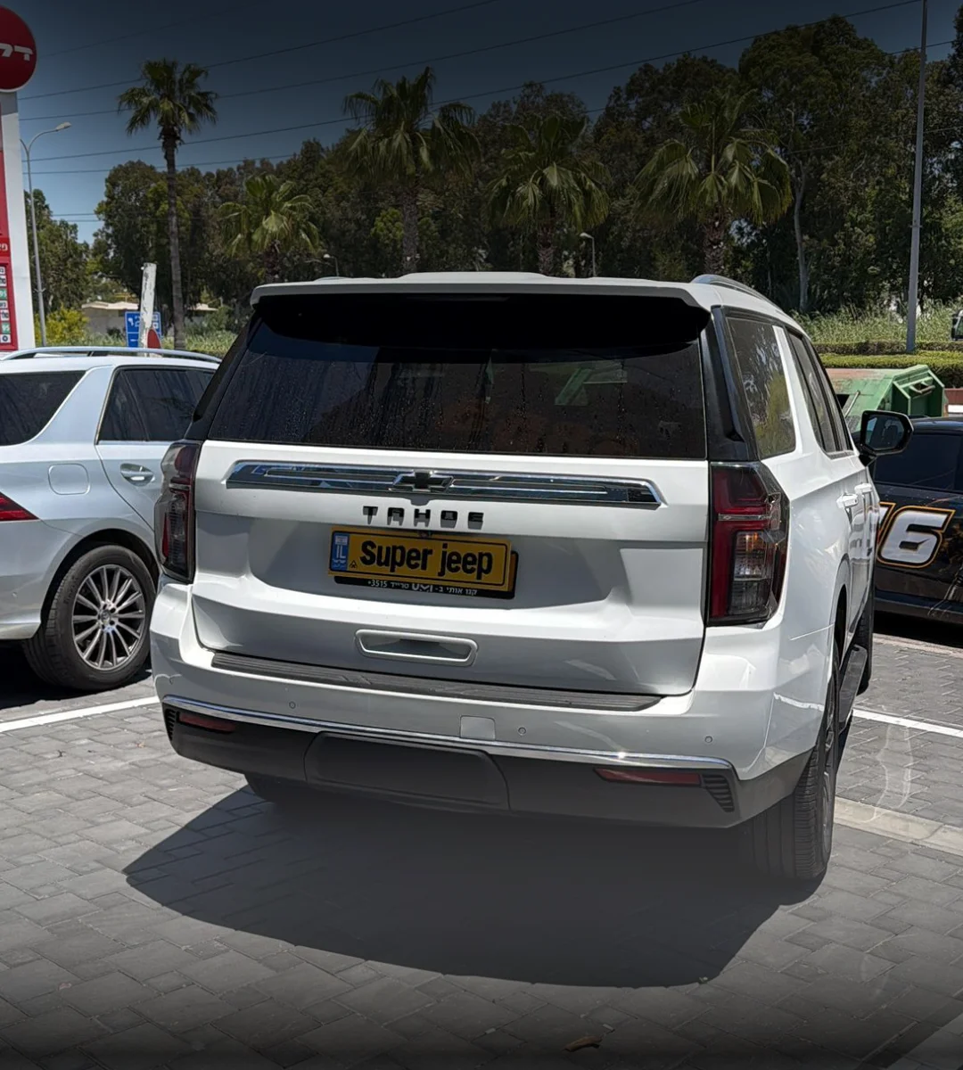 chevrolet-tahoe-ls-2023-00-04
