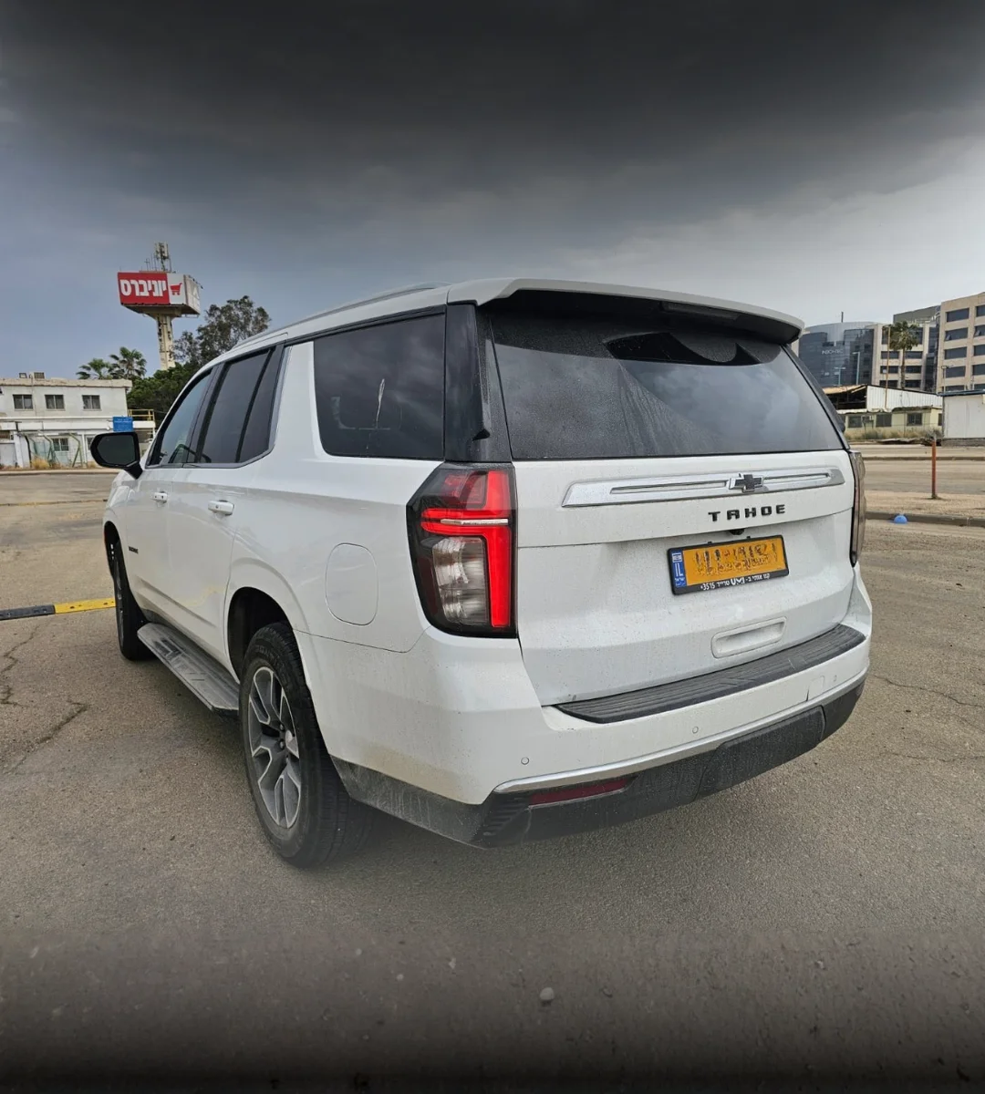 chevrolet-tahoe-ls-2023-02