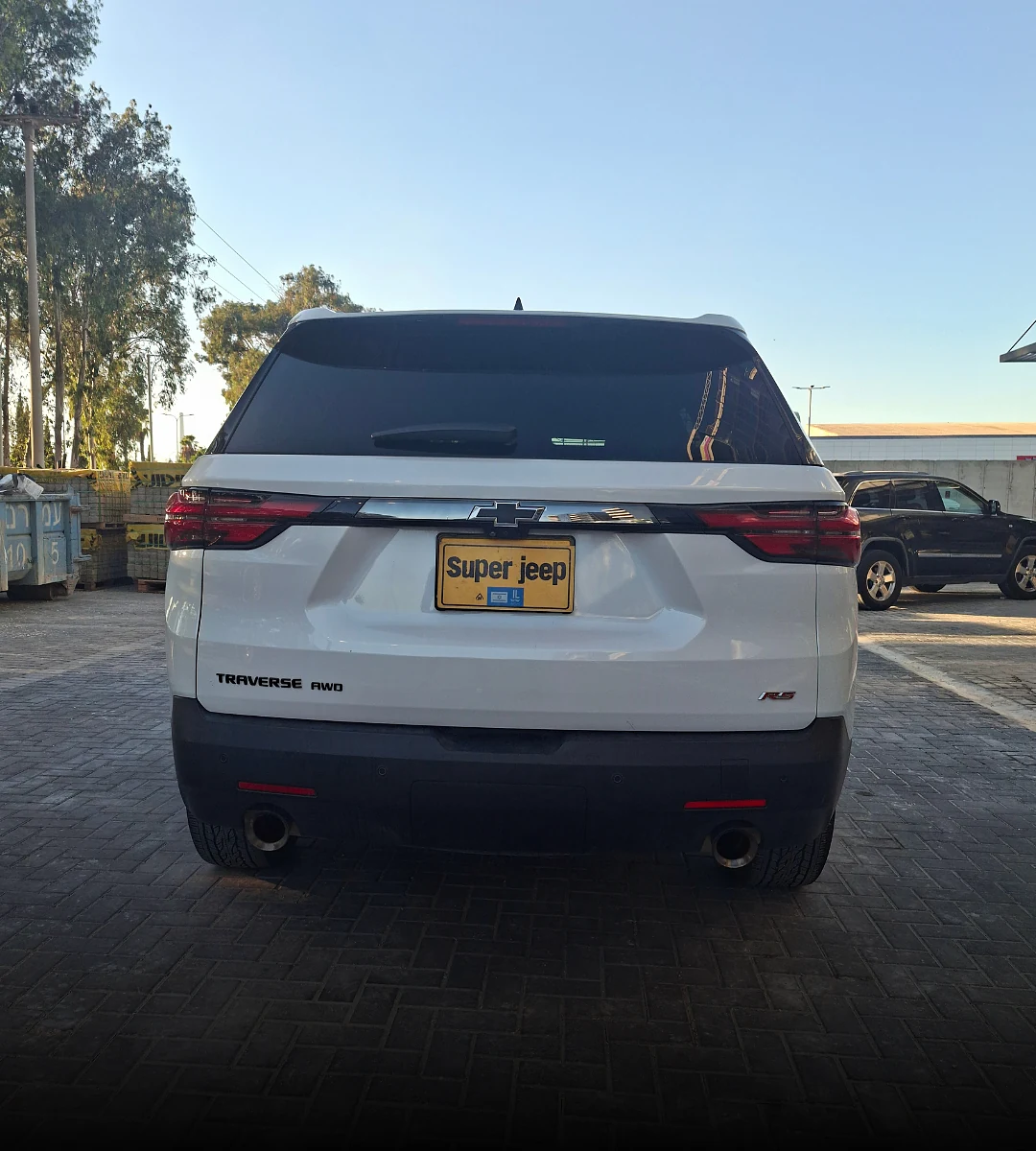 chevrolet-traverse-rs-2023-05
