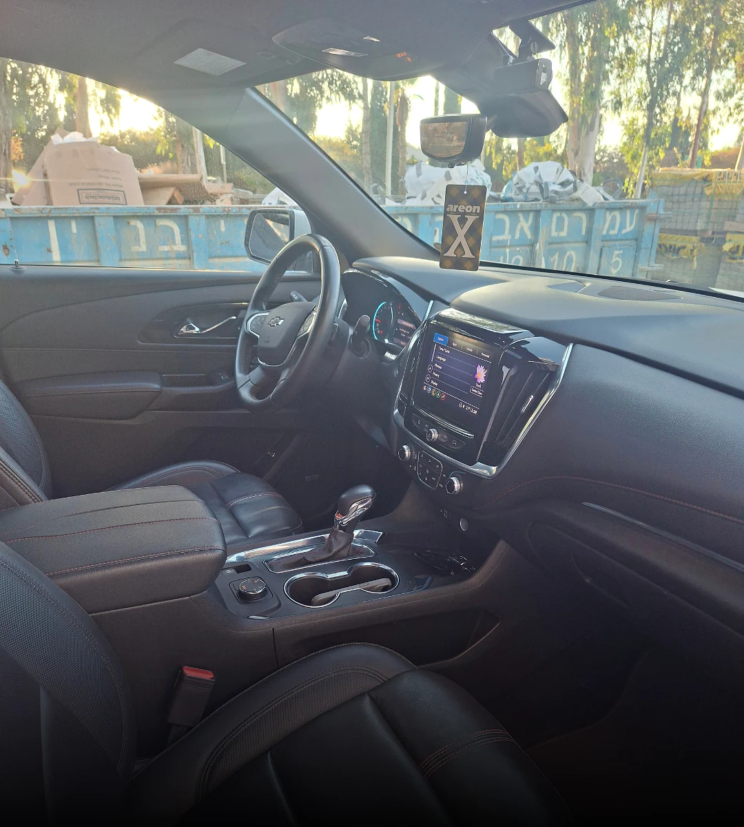 chevrolet-traverse-rs-2023-06
