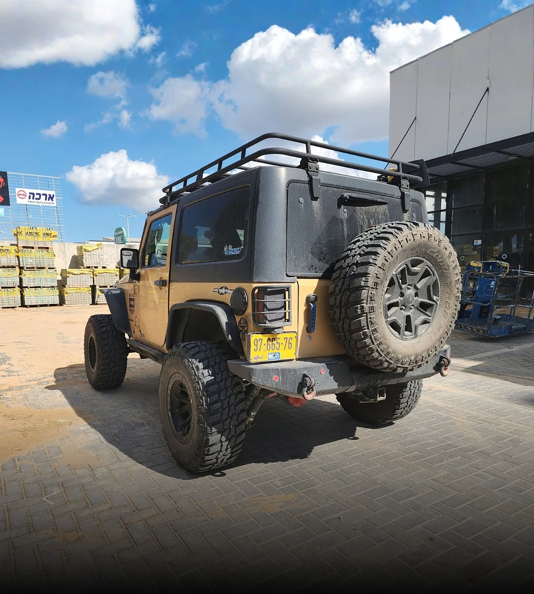 jeep-wrangler-rubicon-2-door-2013-06