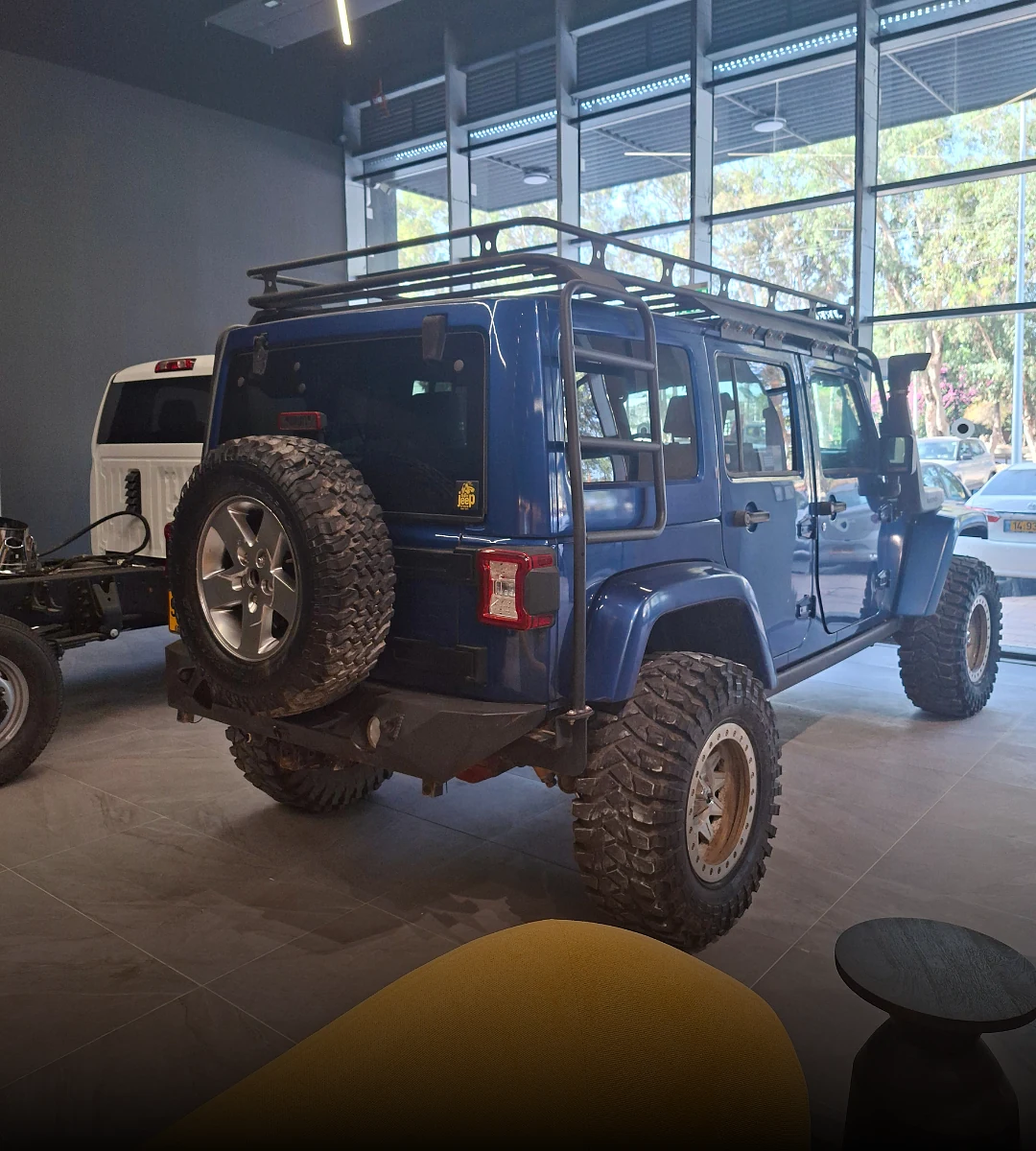 jeep-wrangler-rubicon-manual-2010-02