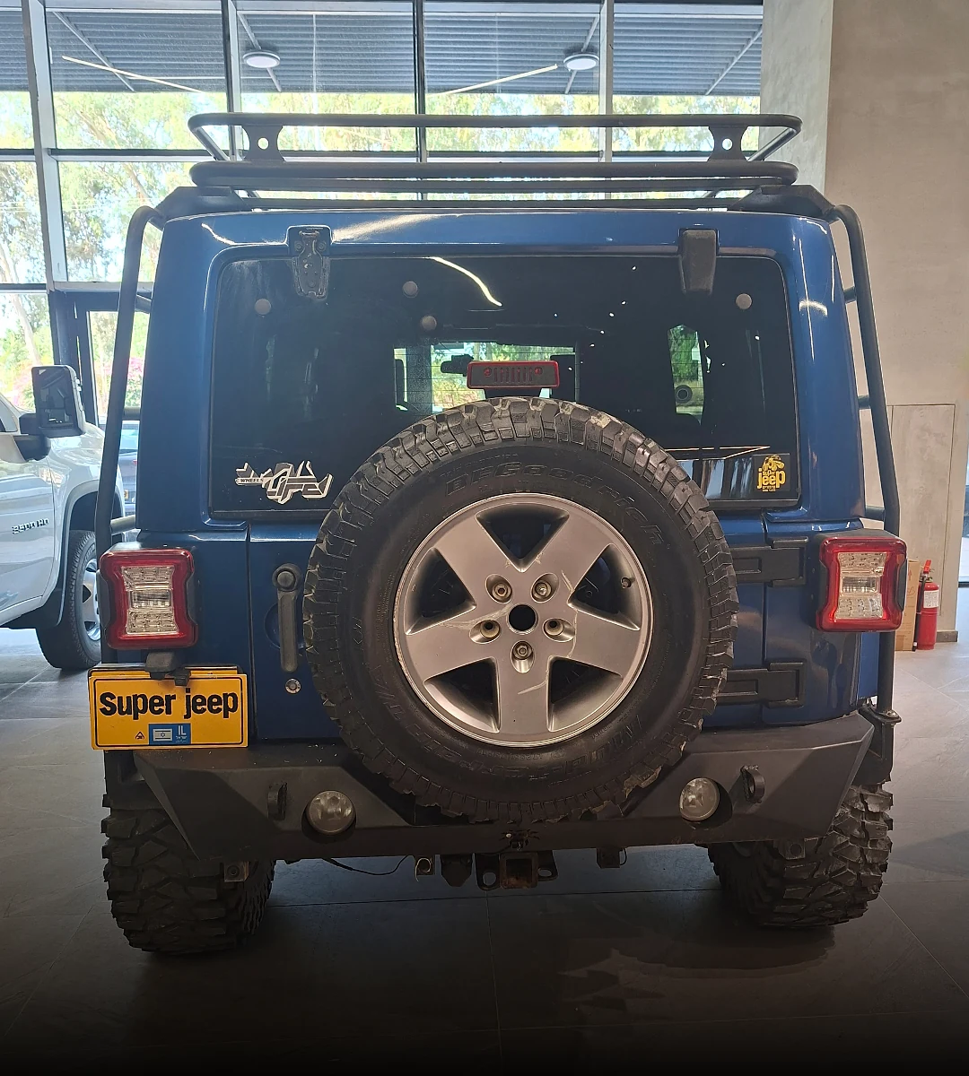 jeep-wrangler-rubicon-manual-2010-05