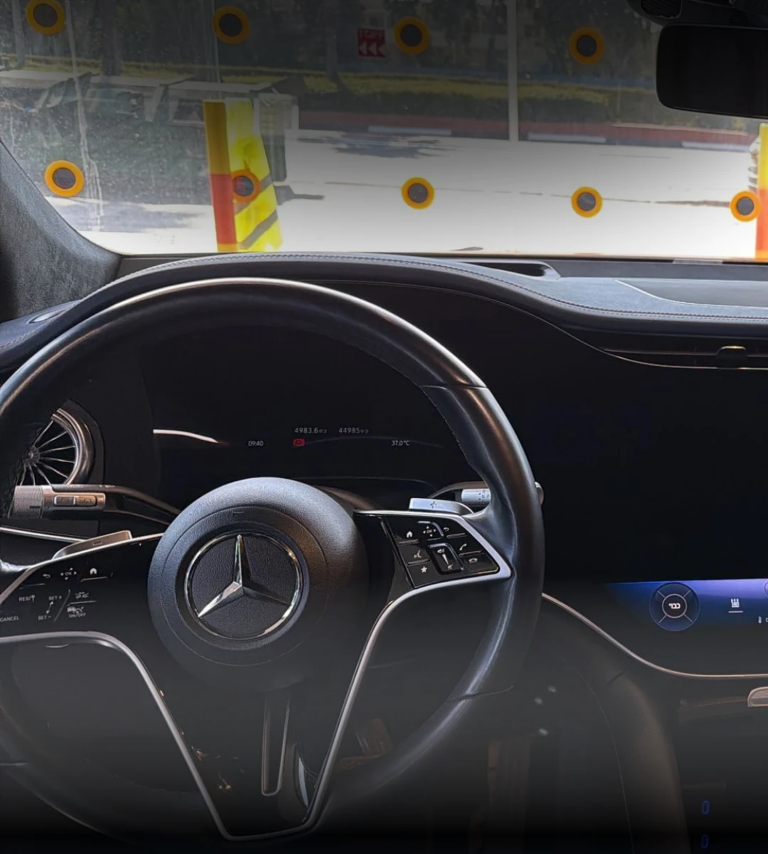 mercedes-benz-eqs-580-suv-amg-2024-07