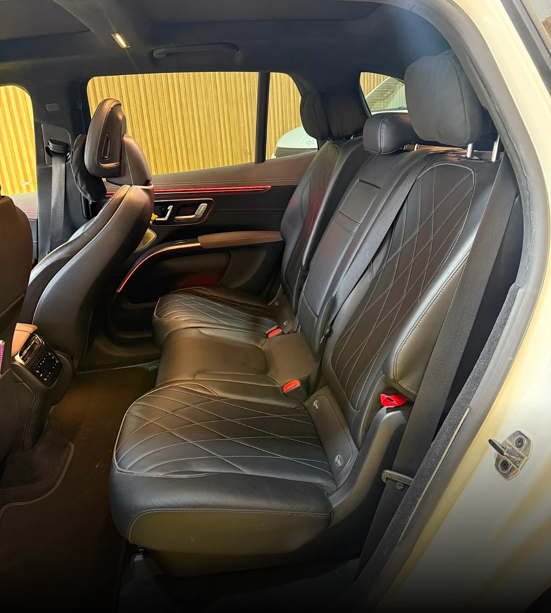 mercedes-benz-eqs-580-suv-amg-2024-10
